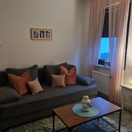 Privates, Gemuetliches Appartement ノイス エクステリア 写真